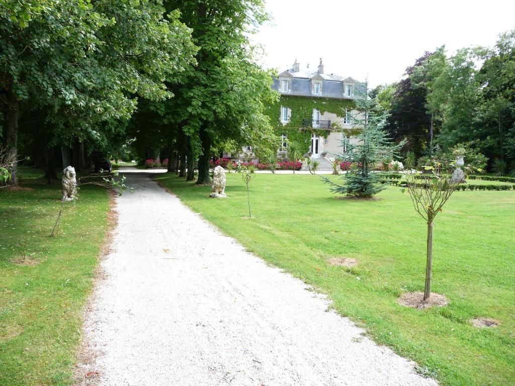 Manoir De La Marjolaine Bed and Breakfast Cabourg Εξωτερικό φωτογραφία